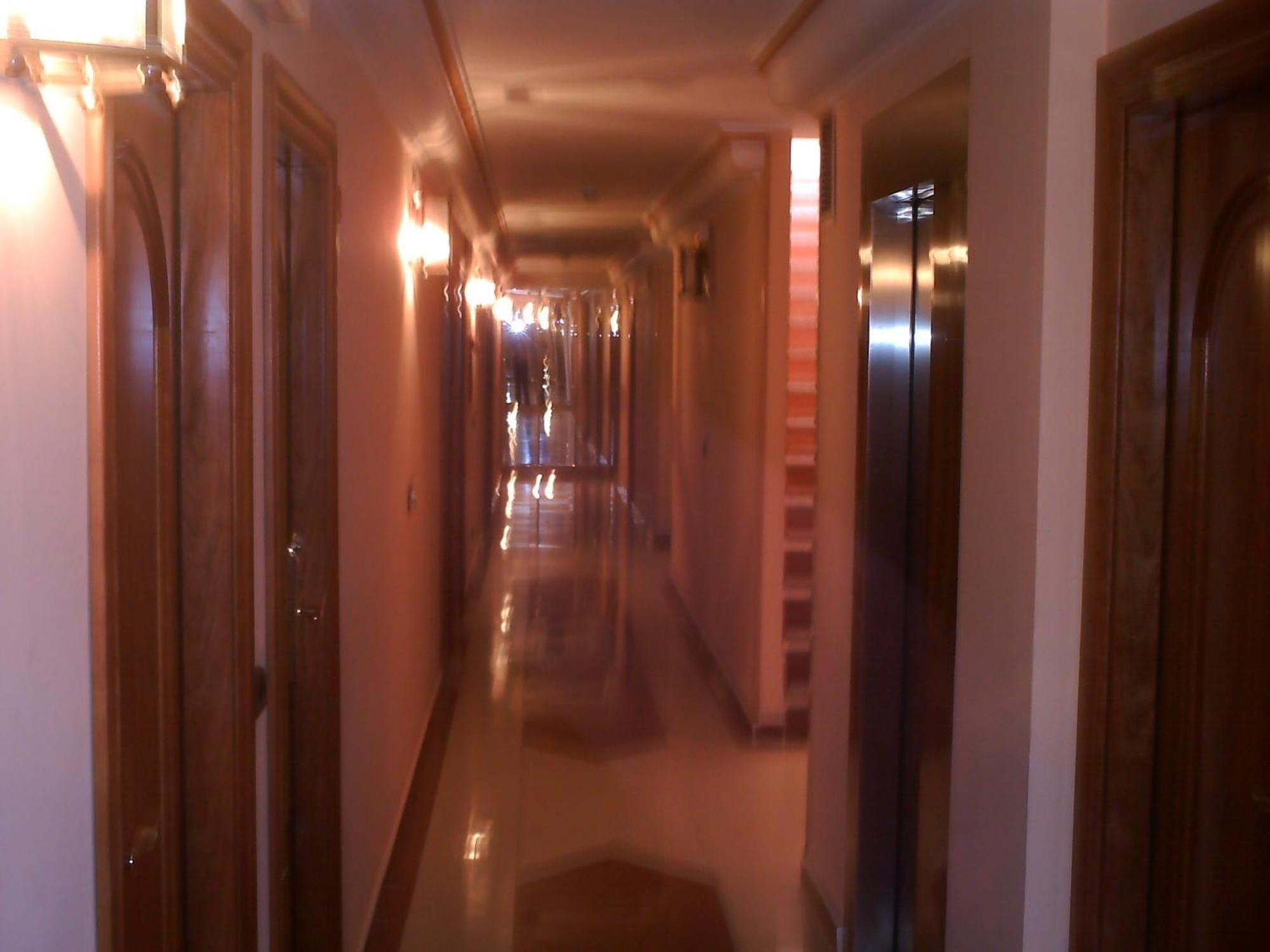 Hotel VillaPaloma La Virgen del Camino Esterno foto