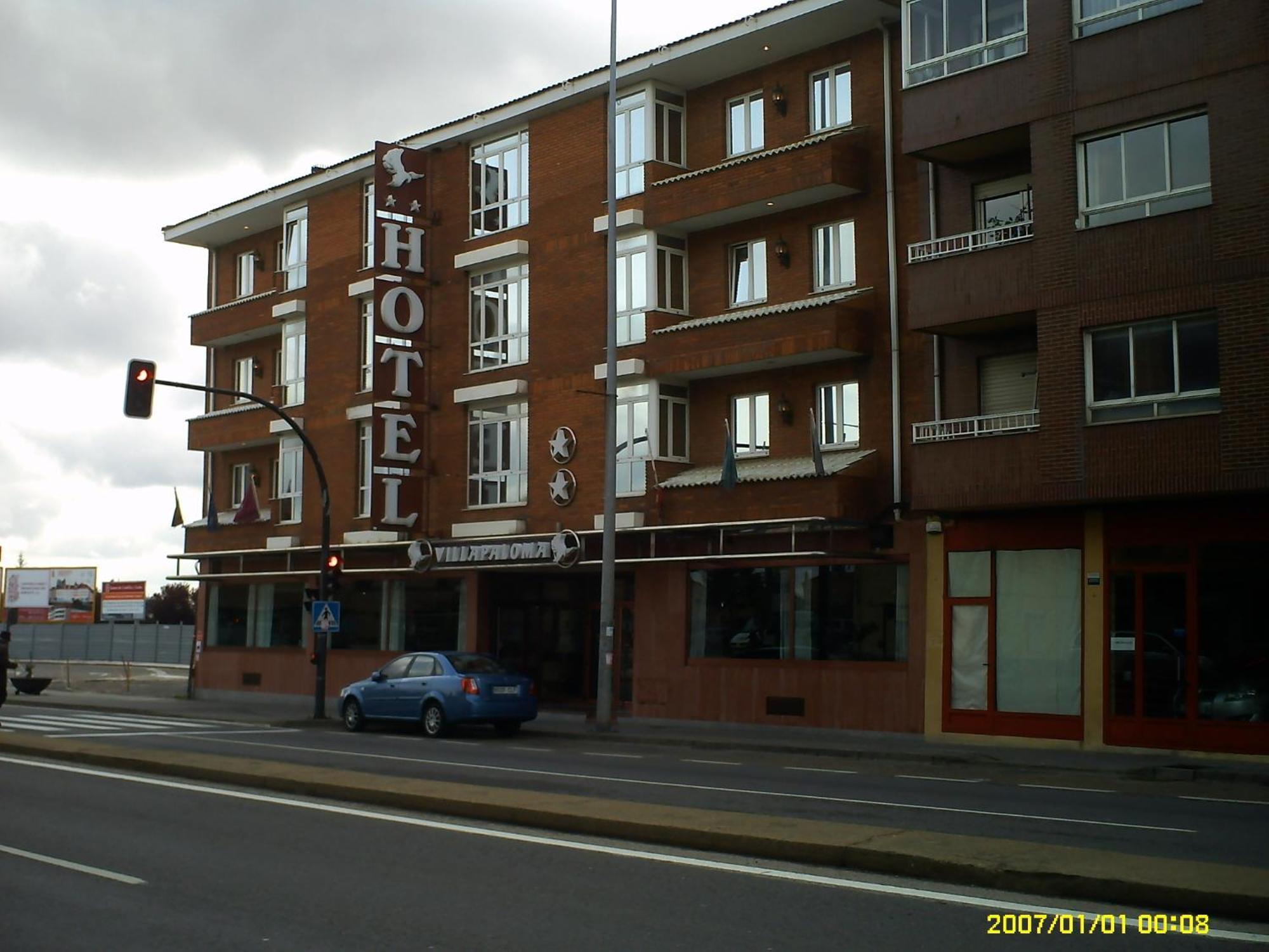Hotel VillaPaloma La Virgen del Camino Esterno foto